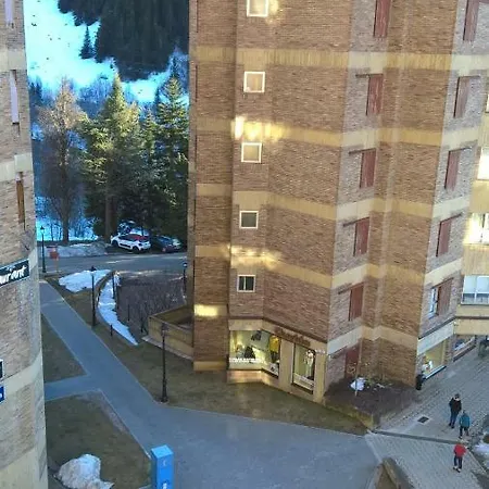 Edificio Mauberme 1500, Baqueira, Lleida Apartment